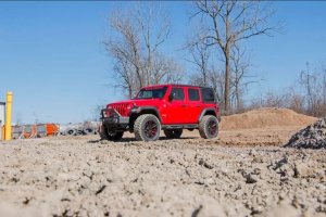 Jeep Wrangler Suspension Lift Kit - Rough Country - 3.5 Inch Lift Kit | C/A Drop - '18-'23